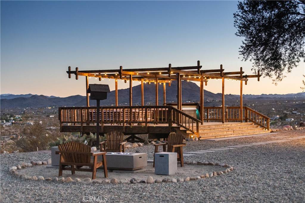Joshua Tree, CA 92252,63326 Sunny Sands DR