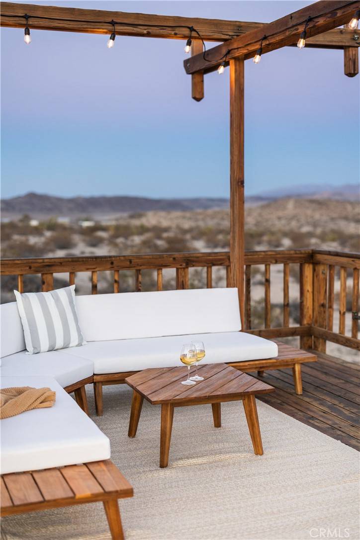Joshua Tree, CA 92252,63326 Sunny Sands DR