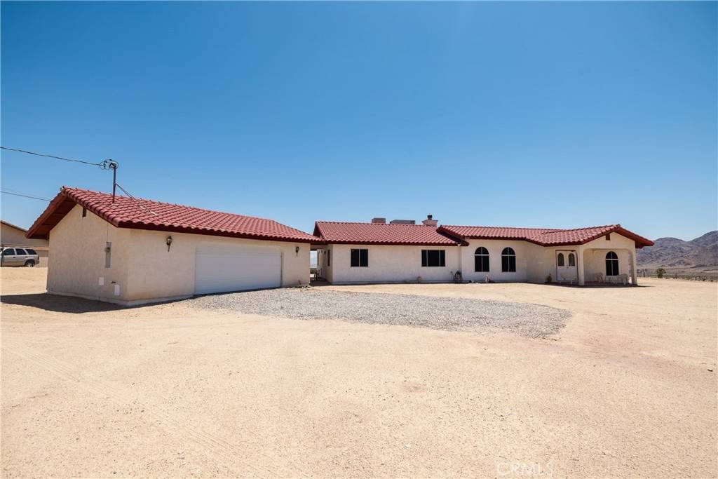 29 Palms, CA 92277,6333 Carodean RD