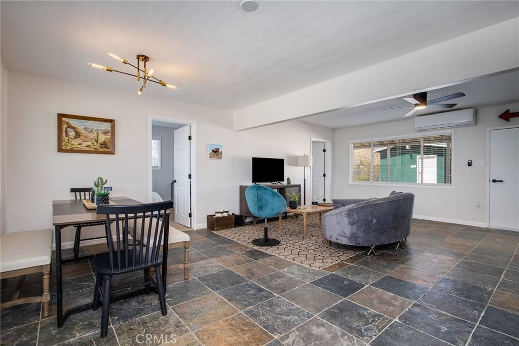 Joshua Tree, CA 92252,4574 Avenida Del Sol
