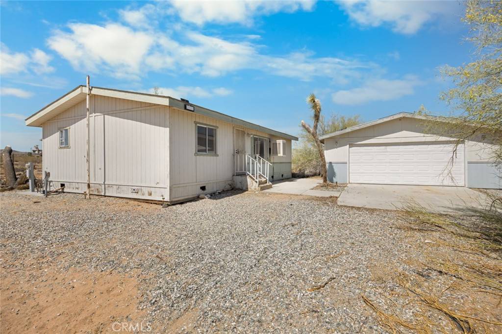Landers, CA 92285,59125 Shayne LN