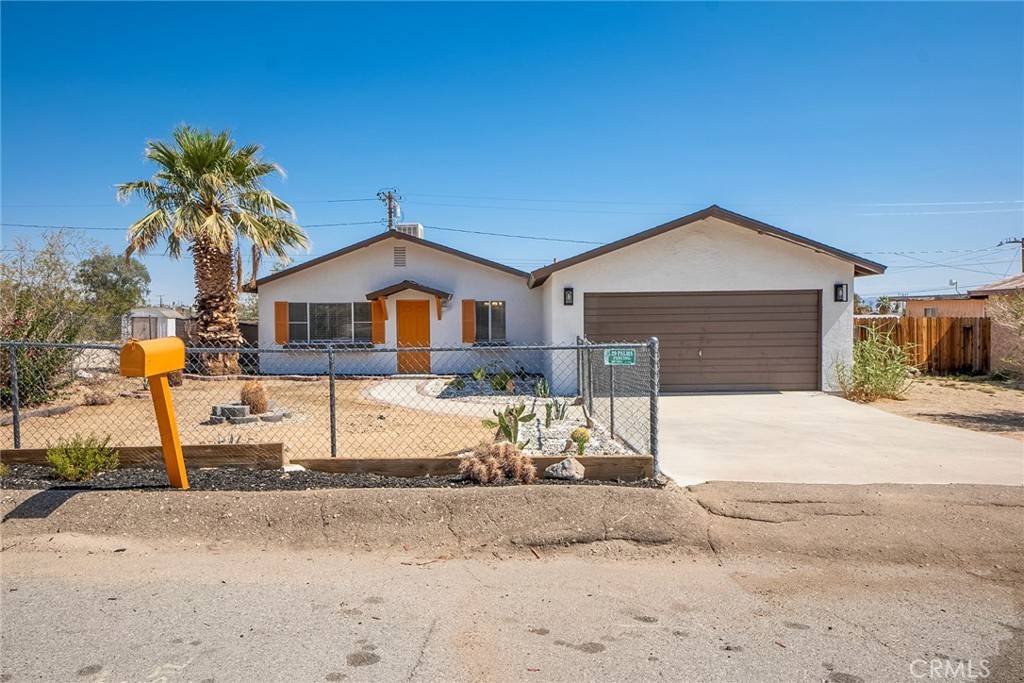 29 Palms, CA 92277,73570 Cedar DR