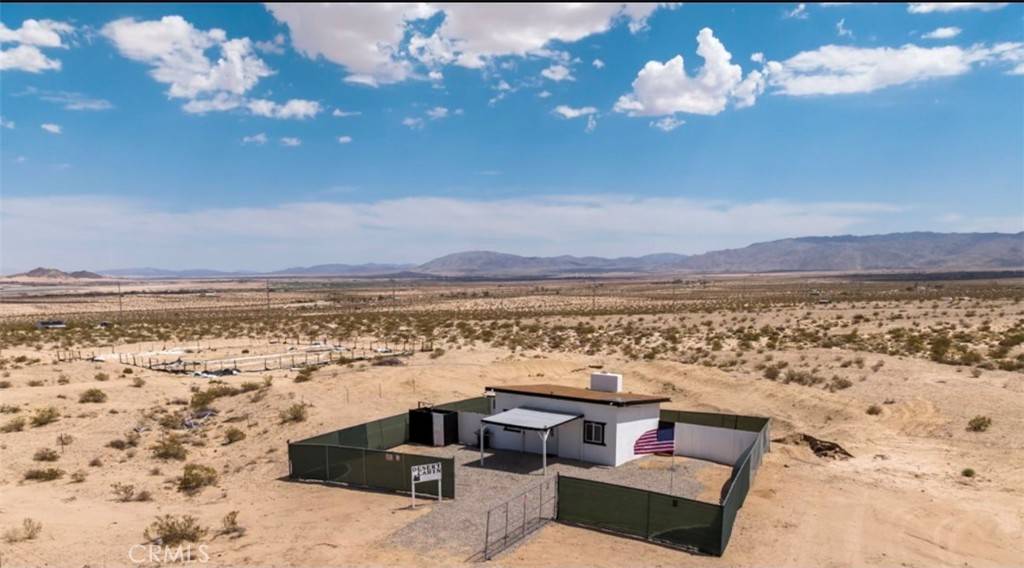 29 Palms, CA 92277,70755 Brant Crossing RD