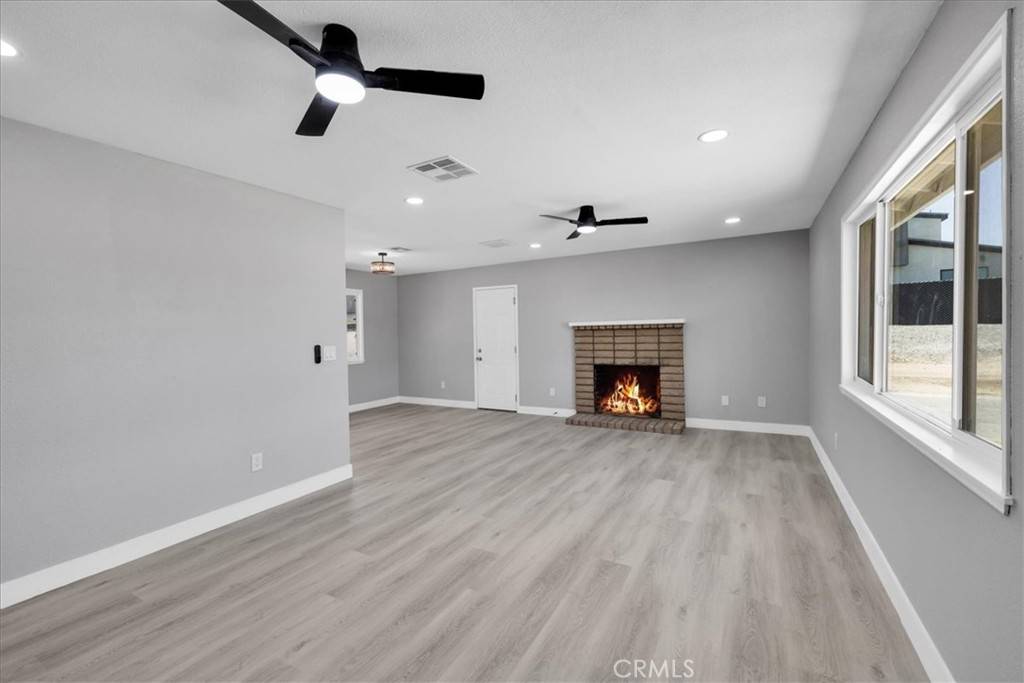 29 Palms, CA 92277,73575 Sunnyvale DR