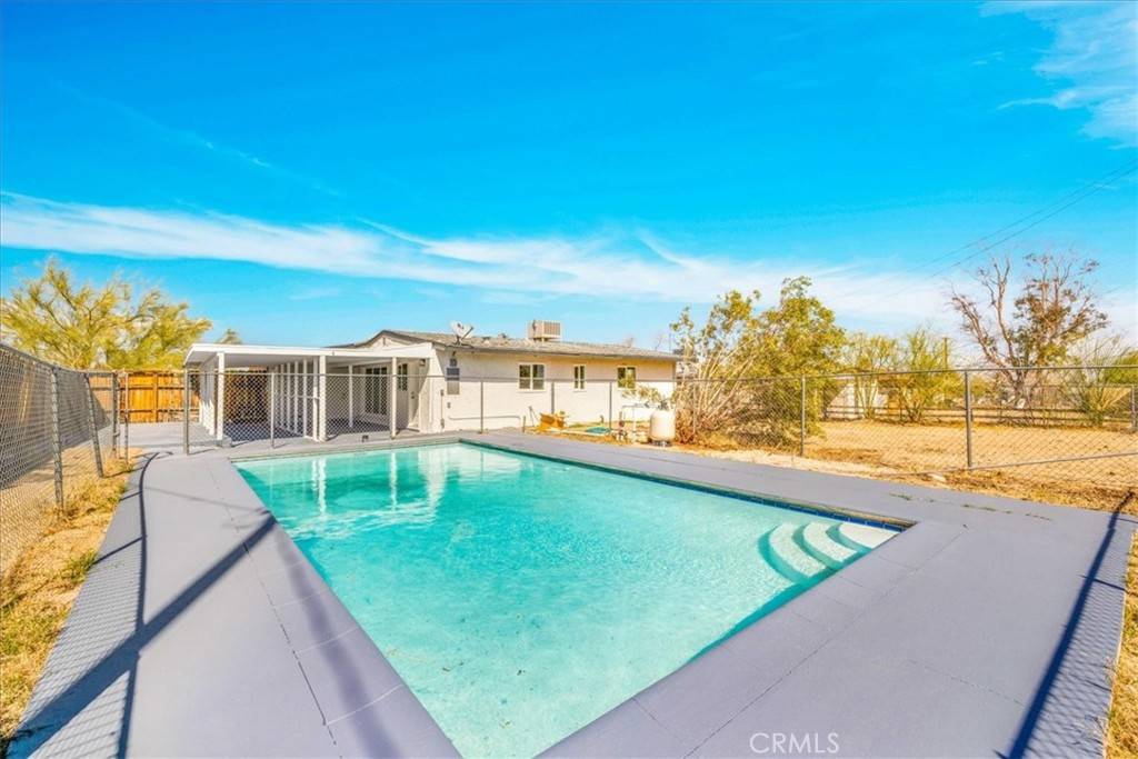 29 Palms, CA 92277,73461 El Paseo DR