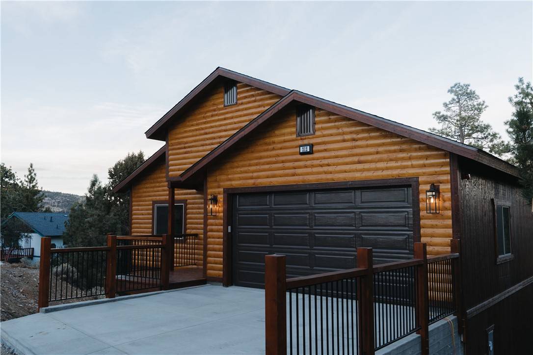 Big Bear City, CA 92314,212 Mann DR