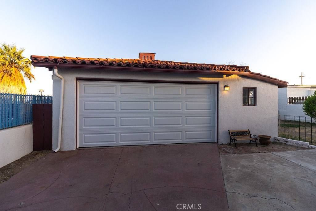 Needles, CA 92363,1417 Highland AVE