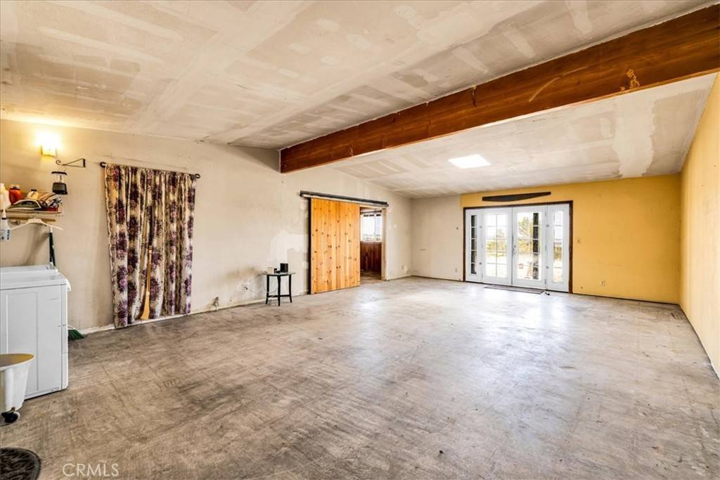 Joshua Tree, CA 92252,5177 Avenida Del Sol