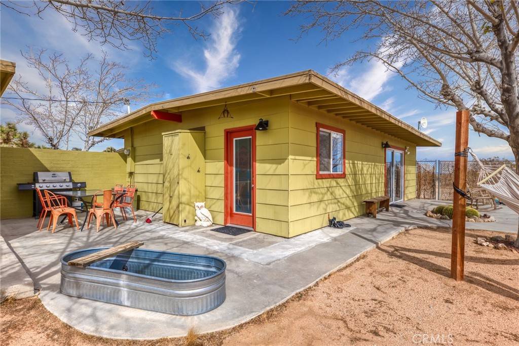 Joshua Tree, CA 92252,2654 Olympic RD