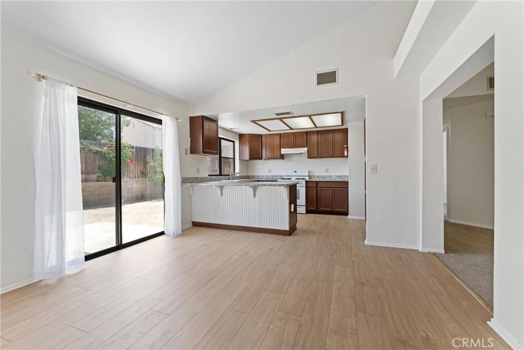 Palmdale, CA 93550,2258 Gregory AVE