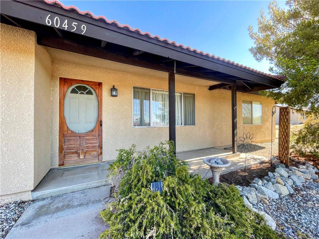 Joshua Tree, CA 92252,60459 Granada DR