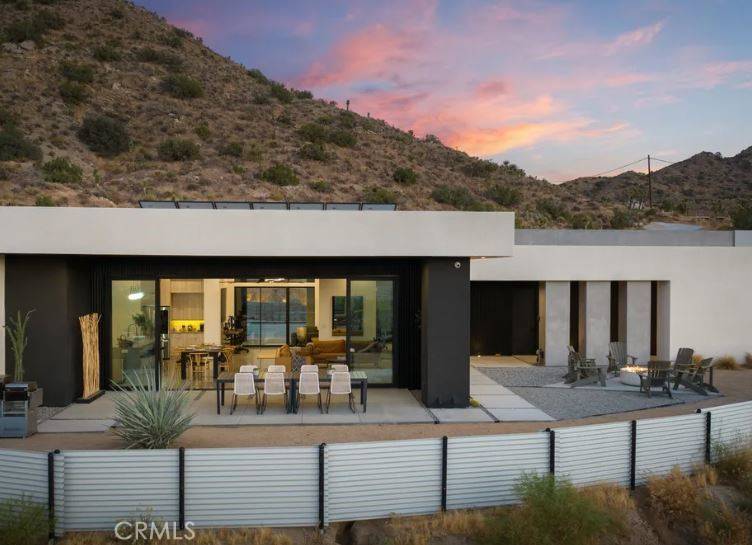 Yucca Valley, CA 92284,8175 Fox TRL