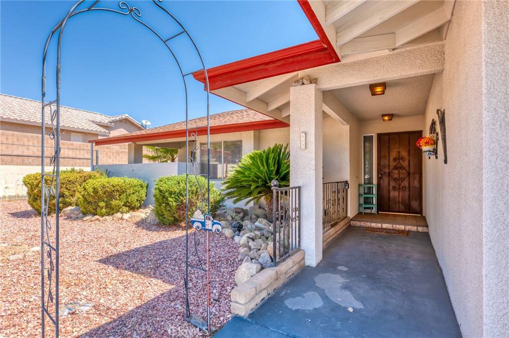 Yucca Valley, CA 92284,7515 Pinon DR