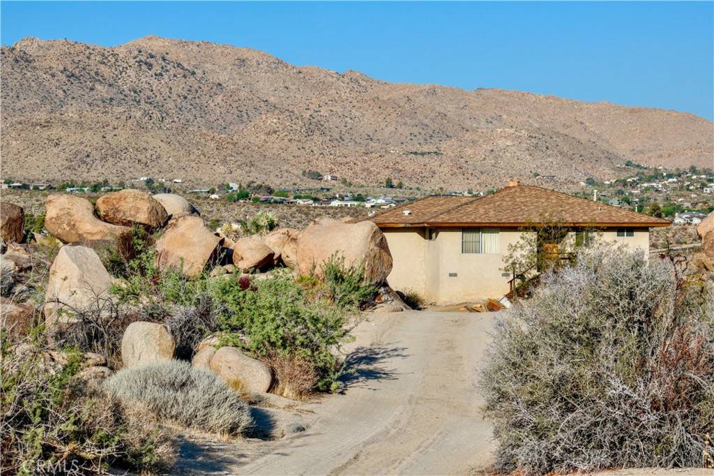 Joshua Tree, CA 92252,62358 Onaga
