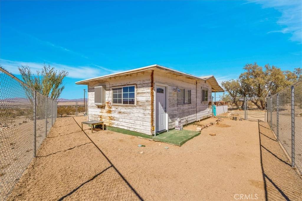 29 Palms, CA 92277,8138 Utah TRL