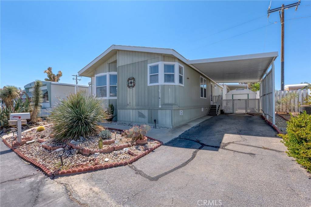 Yucca Valley, CA 92284,56254 29 Palms Hwy #22