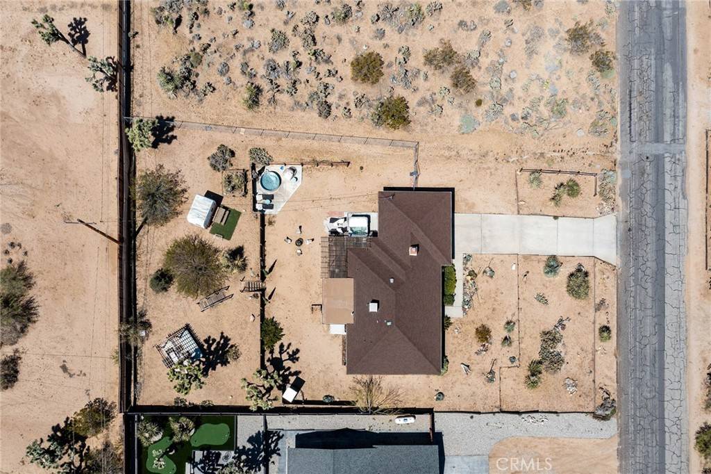 Joshua Tree, CA 92252,61029 Navajo TRL