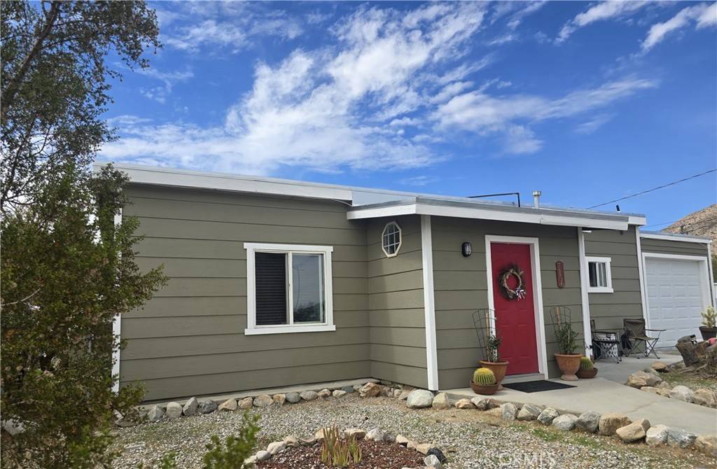 Yucca Valley, CA 92284,7156 7156 Sioux