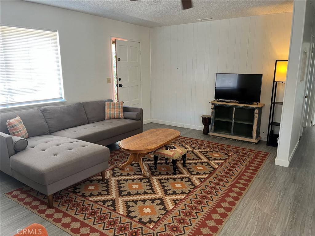 Joshua Tree, CA 92252,60601 La Mirada TRL