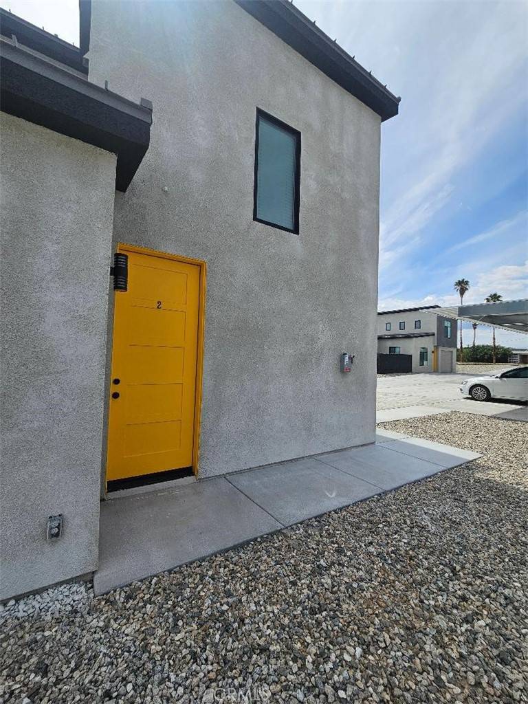 29 Palms, CA 92277,5967 Bagley AVE #2