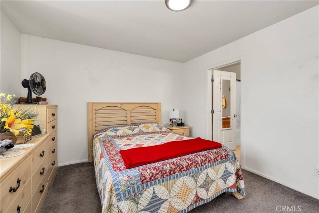 29 Palms, CA 92277,6262 Smoke Tree AVE