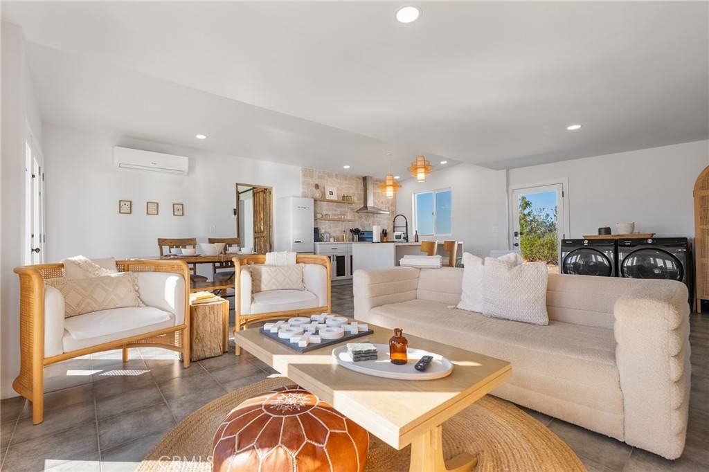 29 Palms, CA 92277,4223 Hilltop