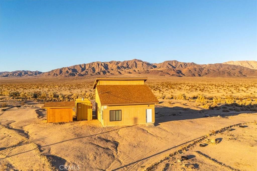 29 Palms, CA 92277,83874 Valle Vista