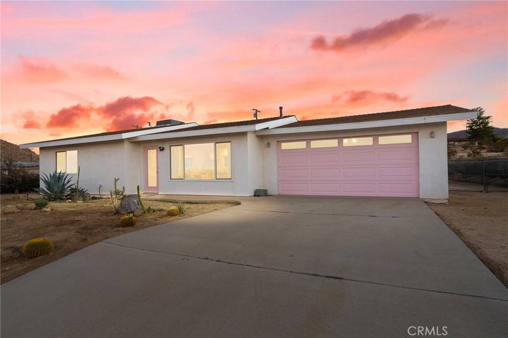 Joshua Tree, CA 92277,61773 Crest Circle Dr