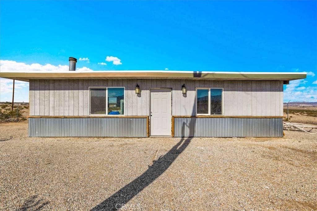 29 Palms, CA 92277,67980 Valle Vista RD