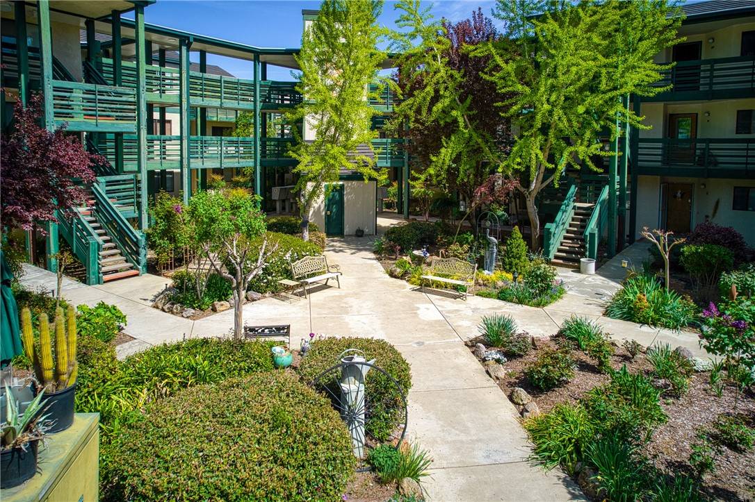 Lakeport, CA 95453,10 Royale AVE #13A-2