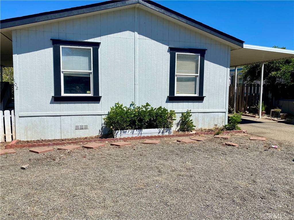 Clearlake Oaks, CA 95423,400 Sulphur Bank Drive DR #102