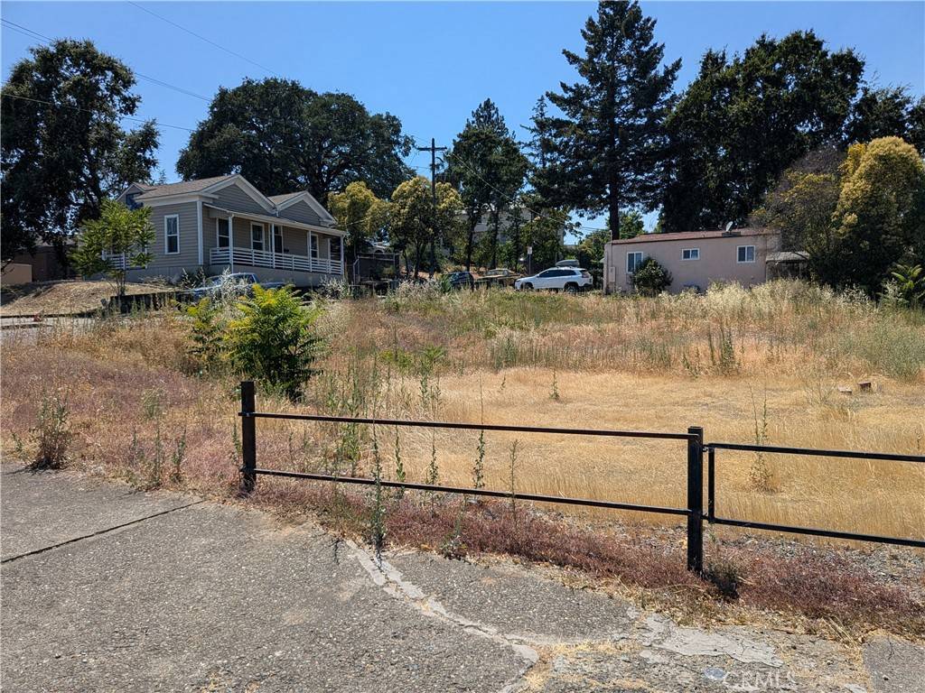 Lakeport, CA 95453,220 4th ST