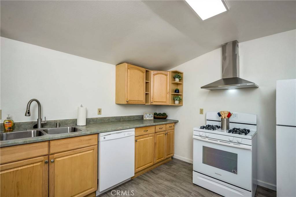 Clearlake Oaks, CA 95423,12940 1st ST