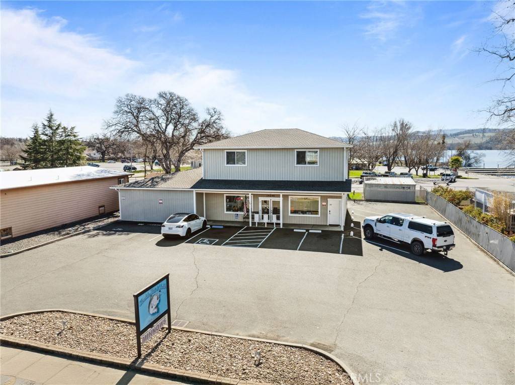 Clearlake, CA 95422,14699 Lakeshore DR
