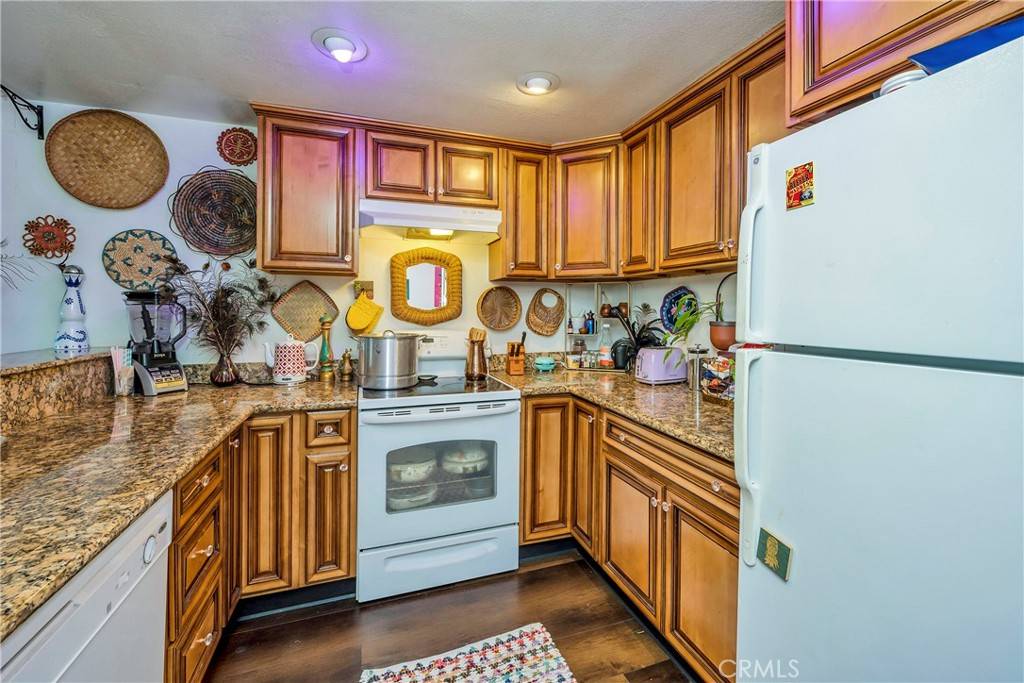 Lakeport, CA 95453,10 Royale AVE #2