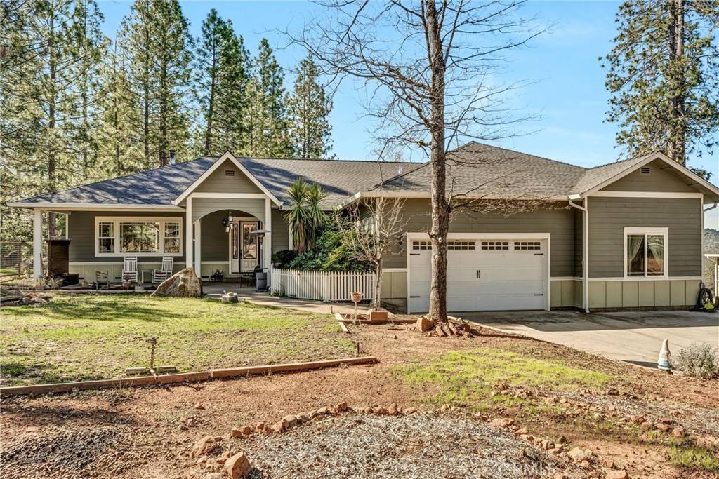 Cobb, CA 95426,8902 Fox DR