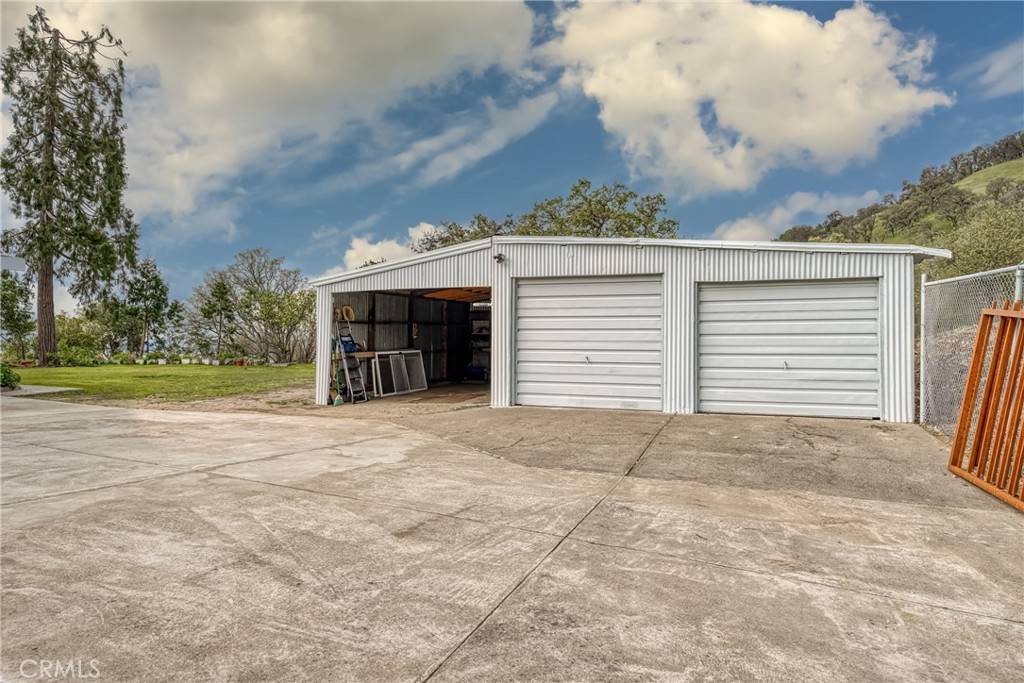 Lucerne, CA 95458,7039 Panoramic DR