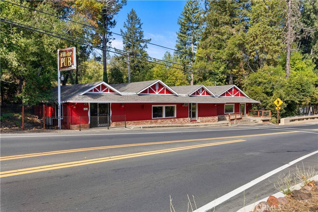 Cobb, CA 95461,16363 State Hwy 175 #A
