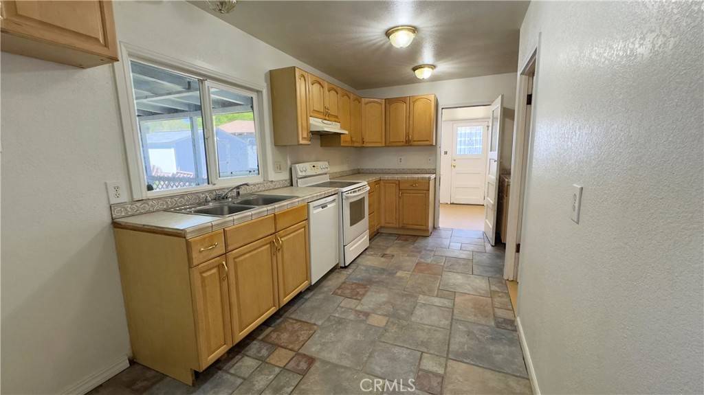 Nice, CA 95464,3808 Manzanita Avenue