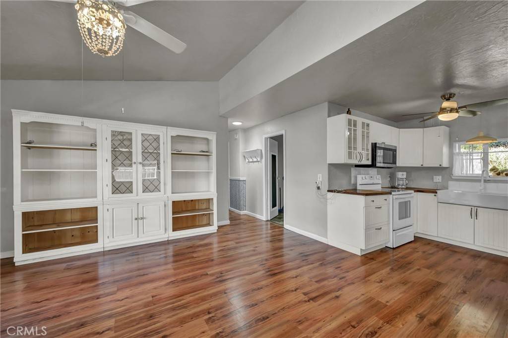 Clearlake Oaks, CA 95423,11668 Lakeview DR