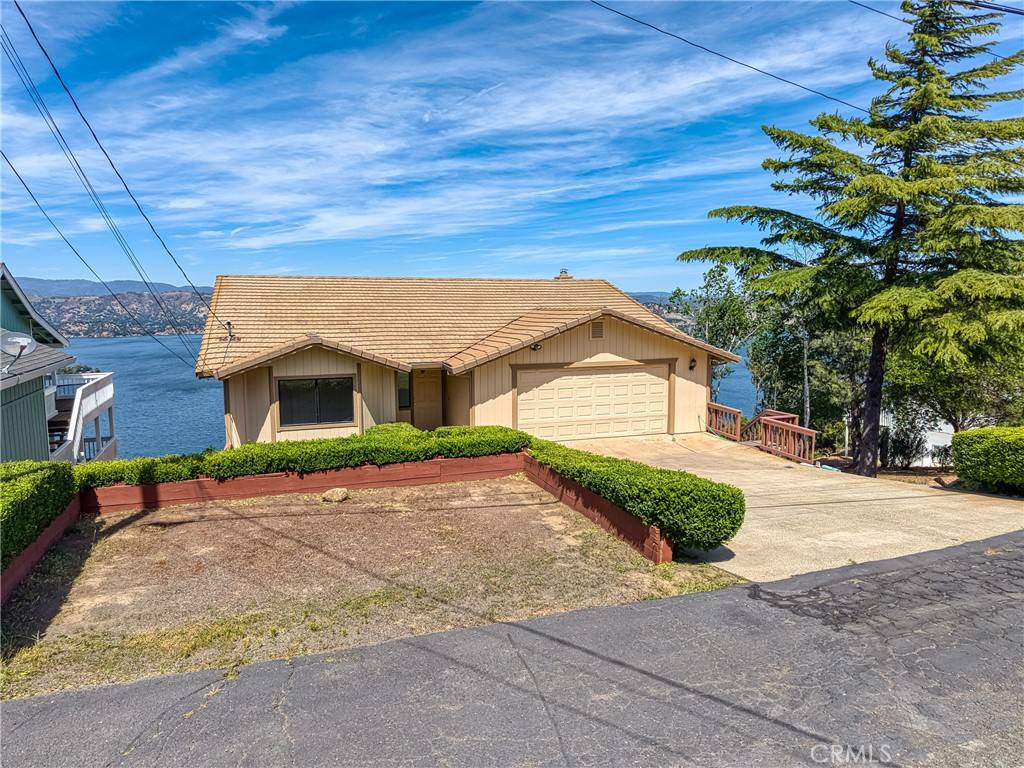 Kelseyville, CA 95451,9102 Bannock CT