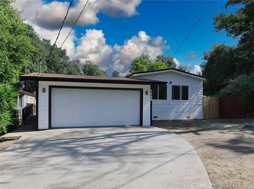 Clearlake, CA 95422,4596 W 40th ST