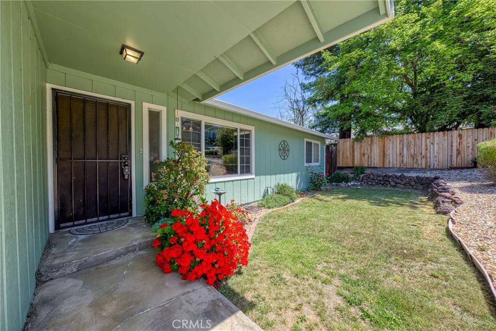 Lakeport, CA 95453,868 14th ST