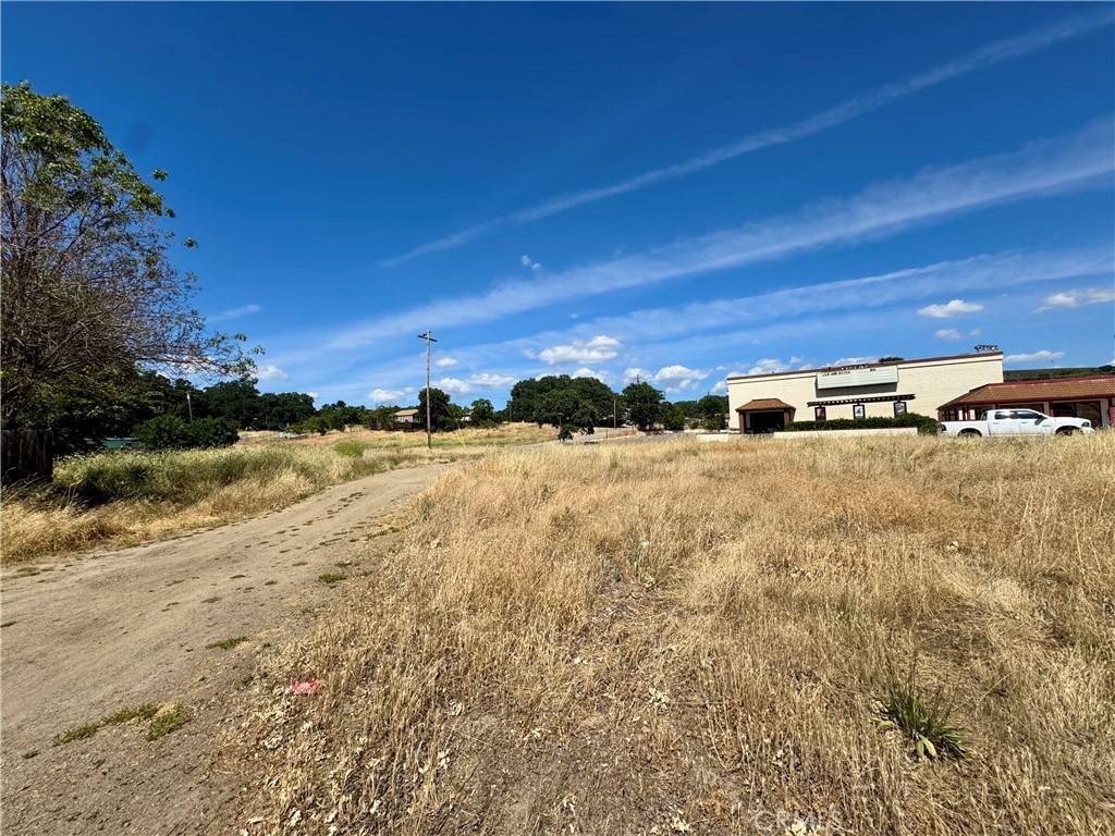 Clearlake, CA 95422,3385 Washington