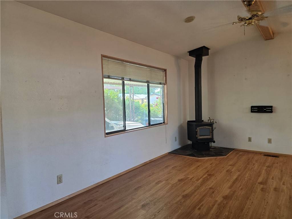 Lakeport, CA 95453,5330 Lakeshore BLVD #5