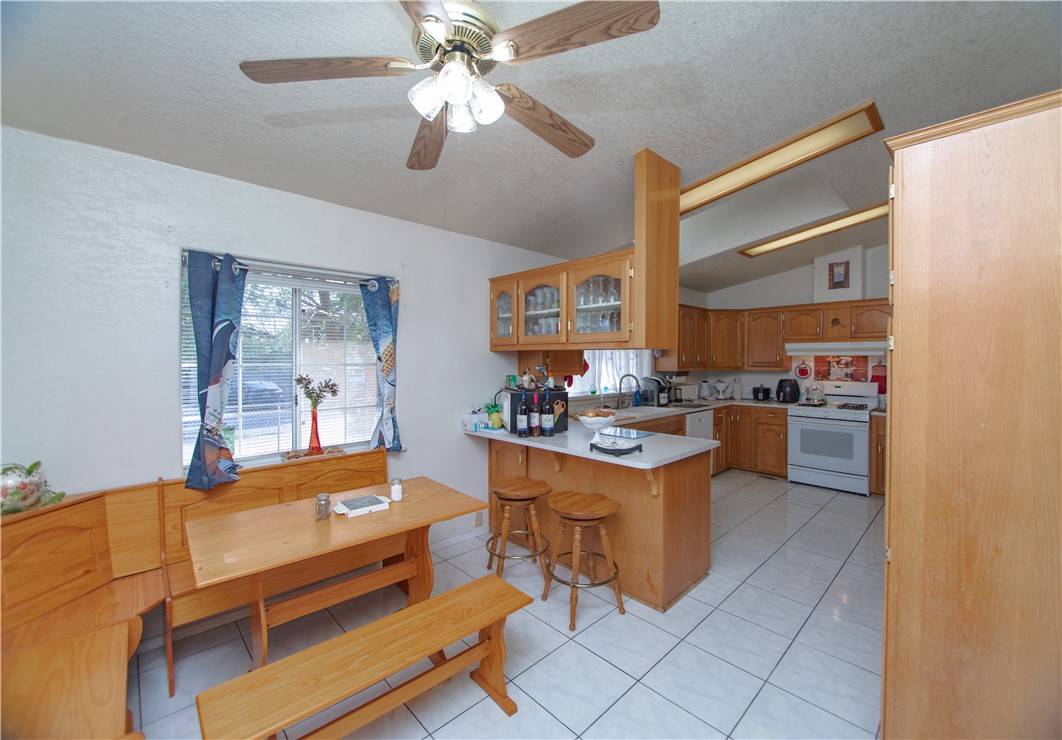 Clearlake Oaks, CA 95423,13182 Third ST