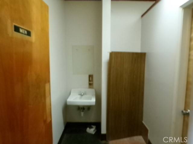 Clearlake, CA 95422,15184 Lakeshore DR