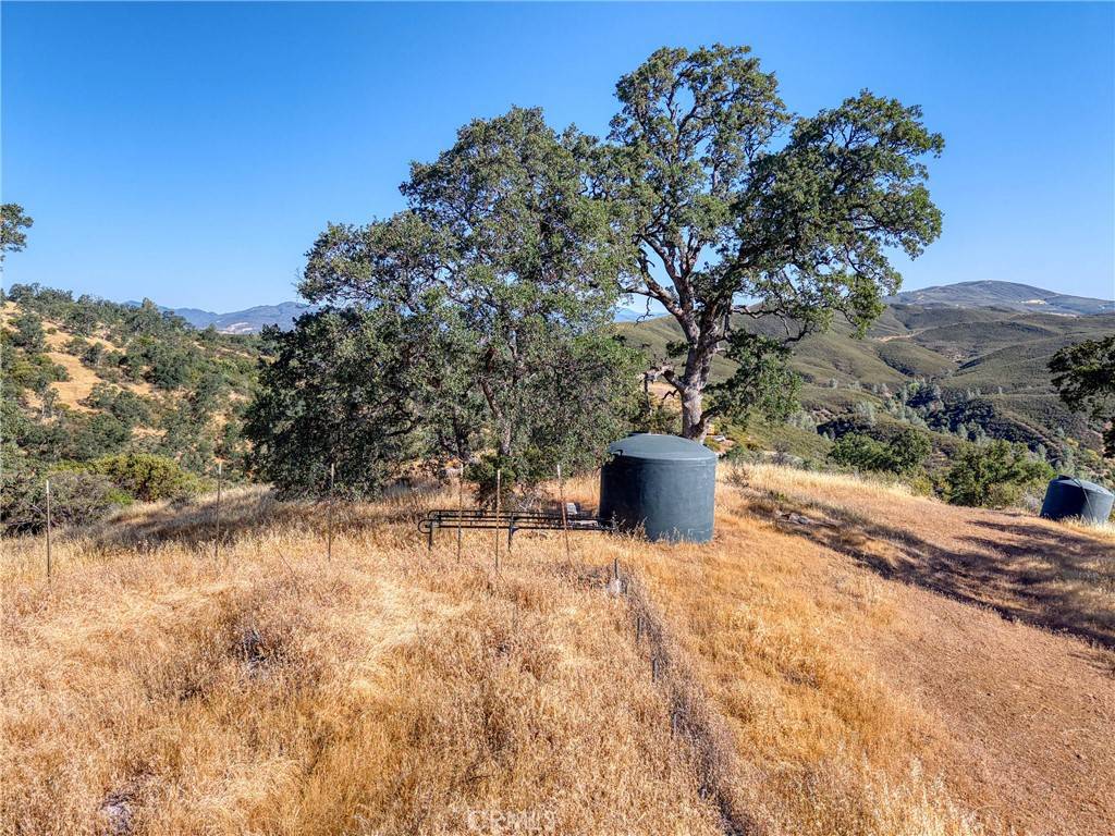 Clearlake Oaks, CA 95423,1034 Round Ball RD