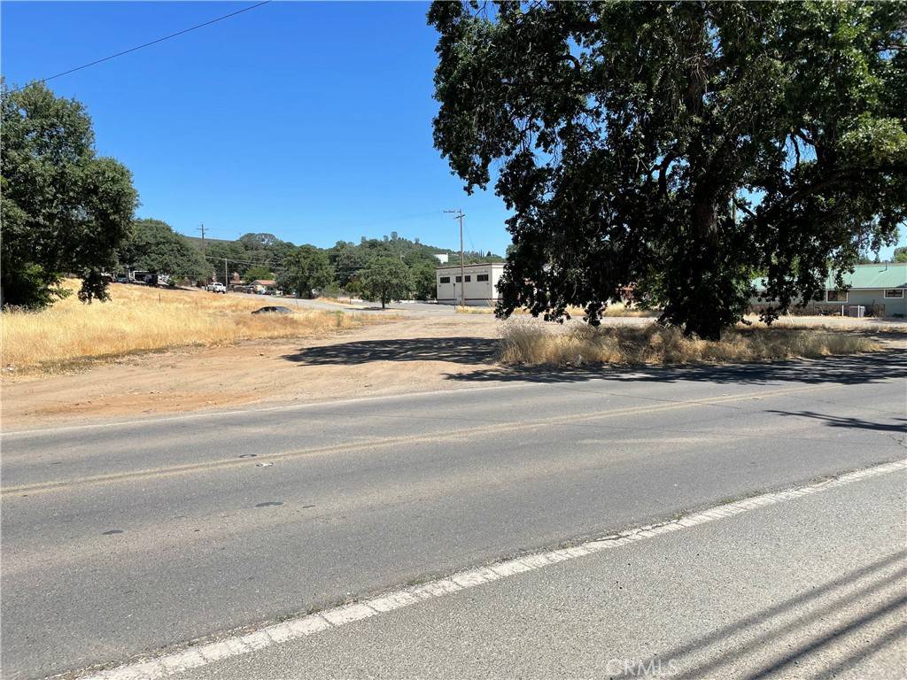 Clearlake, CA 95422,14950 Burns Valley RD