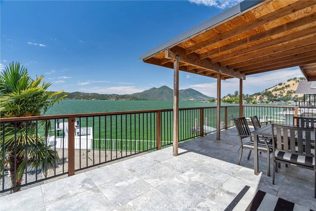 Clearlake, CA 95422,13319 Lakeshore DR